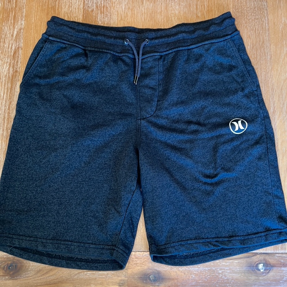 Hurley dri fit shorts. Size L